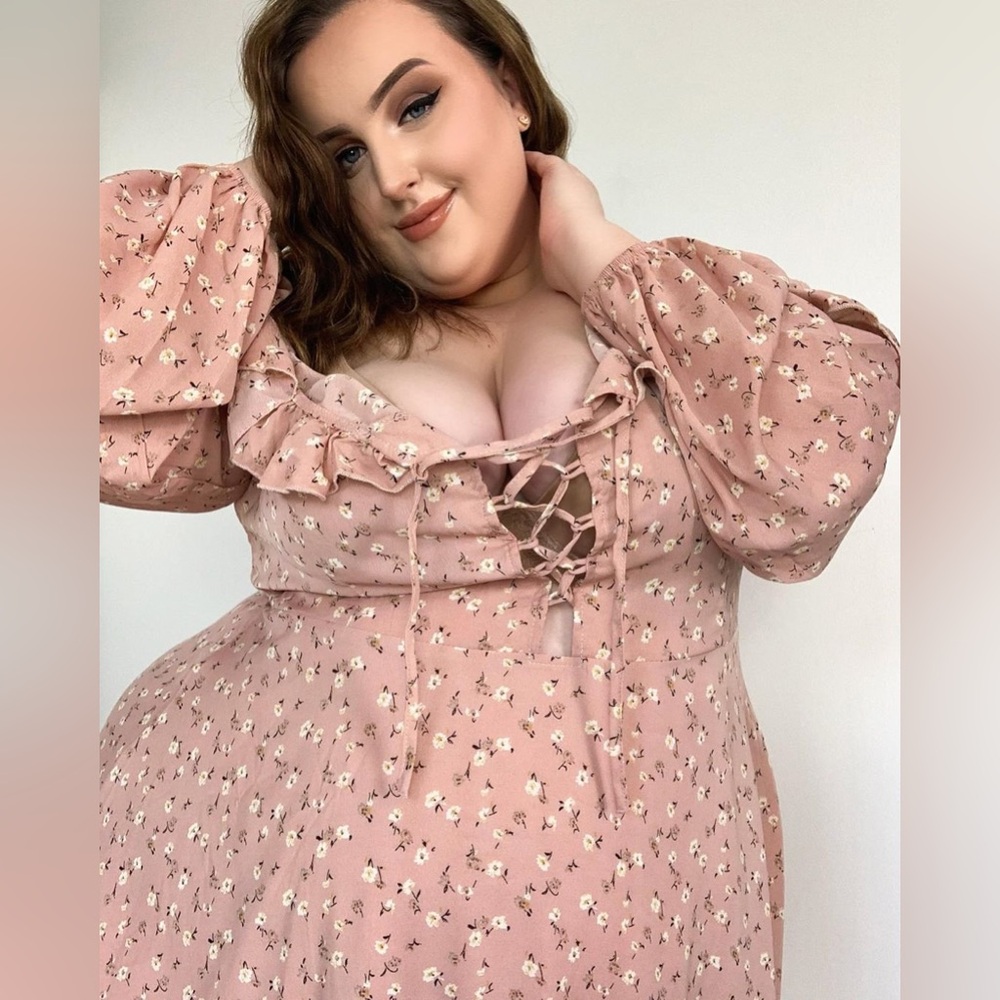 NWT Boohoo Sz 22 Pink Floral Lace Up Skater Dress